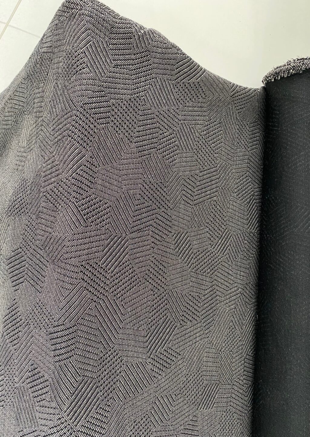 Kvadrat Febrik Razzle Dazzle light grey black
