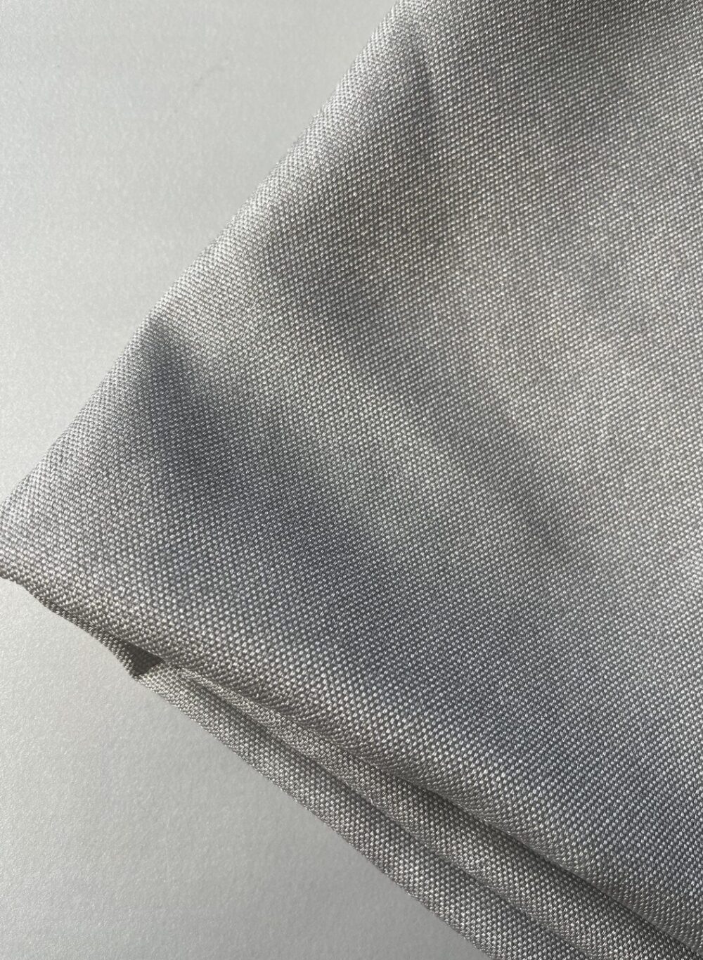 Kvadrat Ray 2 115 curtain fabric, silver