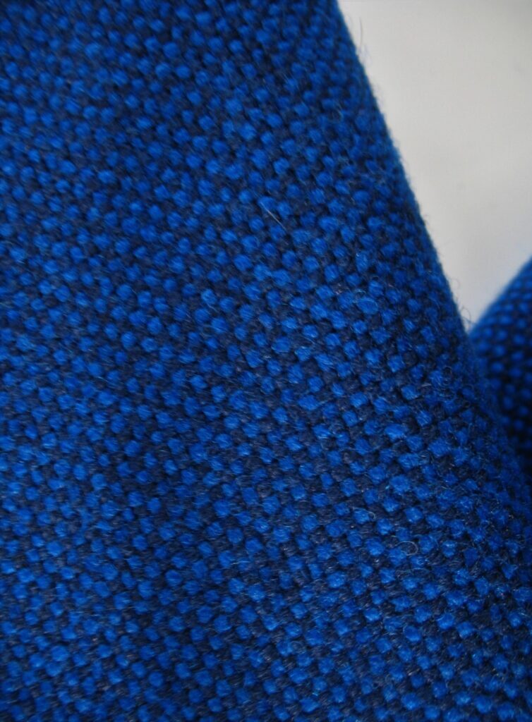 Kvadrat Hallingdal 65 754 royal blue dark blue