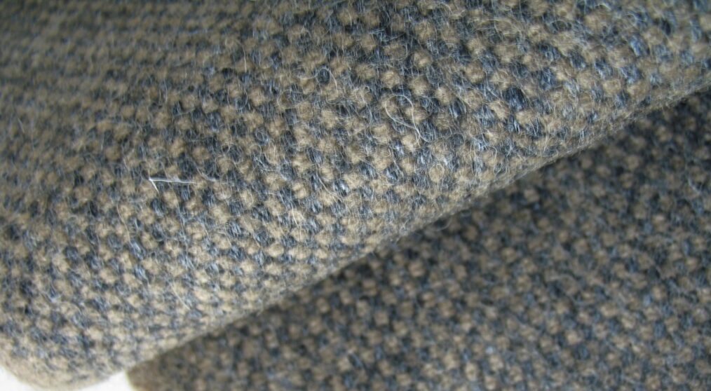 Gudbrandsdalens Amdal 370 brown grey