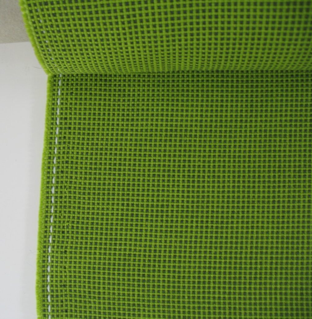 Kvadrat Pro 2 943 light green dark green