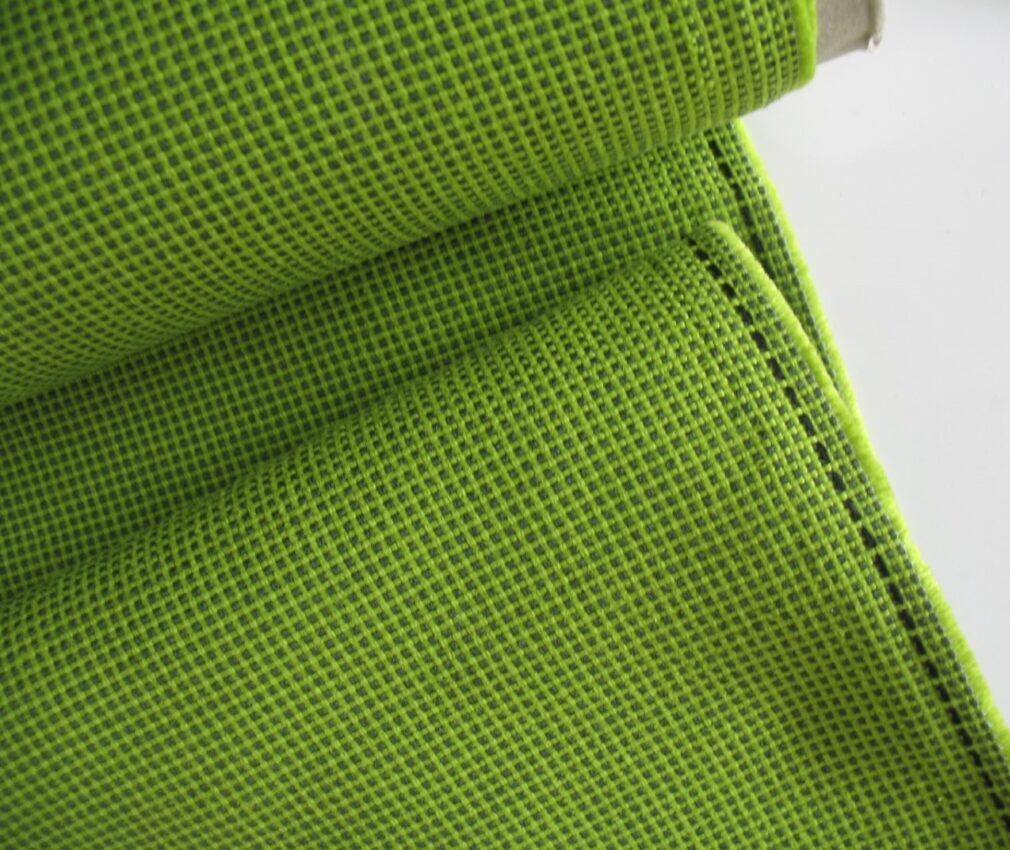 Kvadrat Pro 2 943 light green dark green