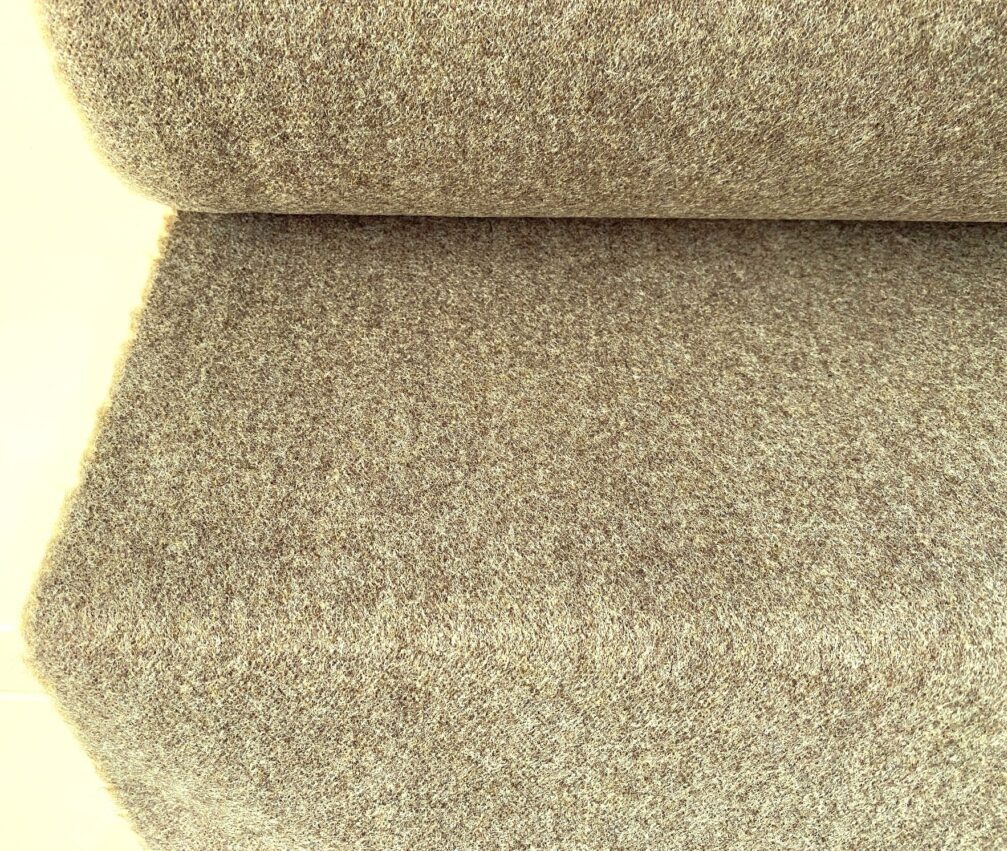 Camira Synergy LDS33 Tag light brown and beige mottled