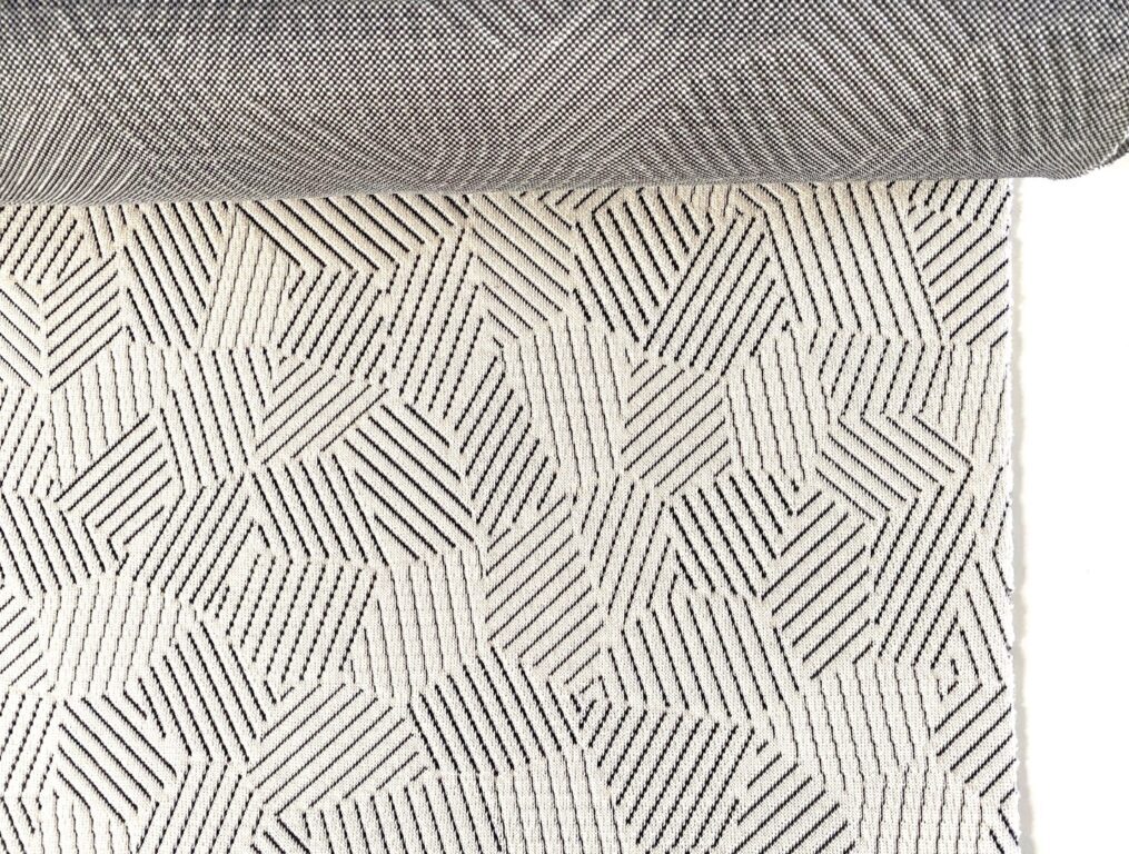 Kvadrat Febrik Razzle Dazzle 0116 cream black