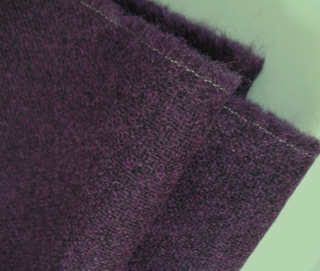 Kvadrat Tonica 2 672 purple and black melange