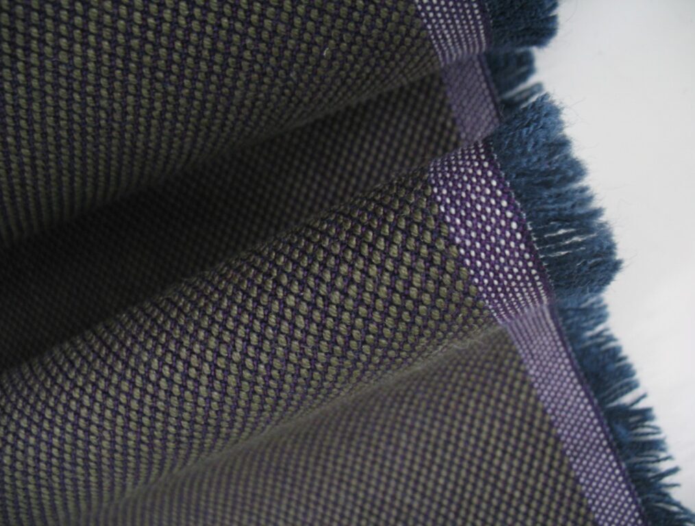 Kvadrat Steelcut Trio 3 283 purple green blue