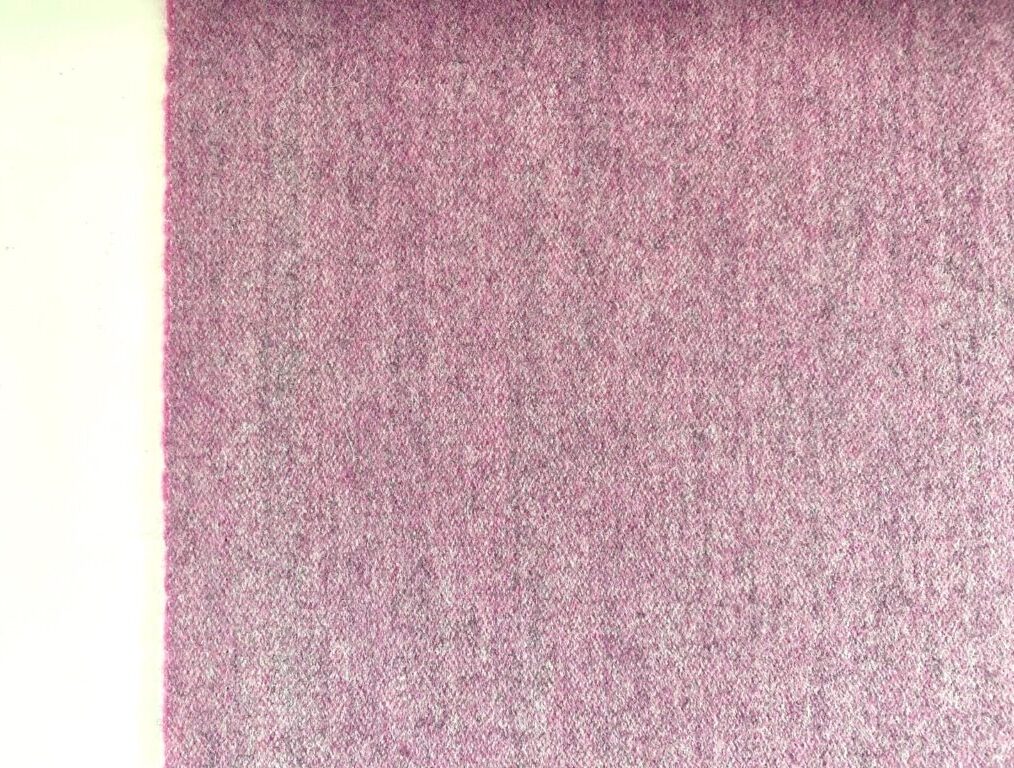 Camira Synergy LDS07 Fate pink light grey