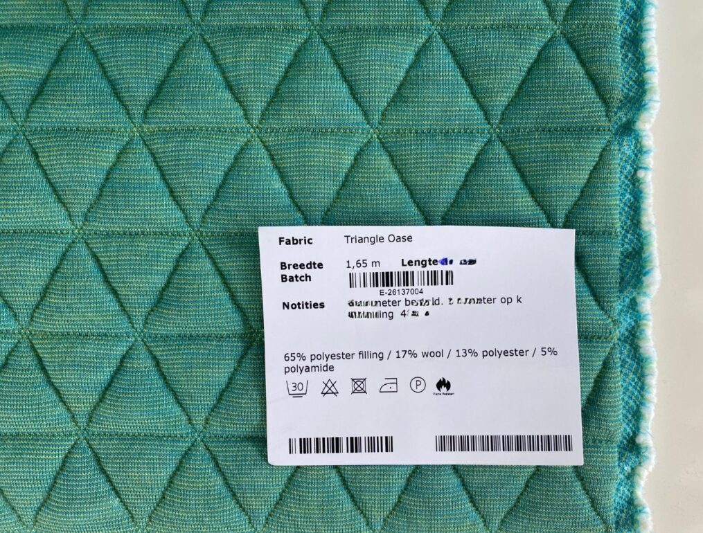 Kvadrat Febrik Triangle 0932 Oasis turquoise yellow