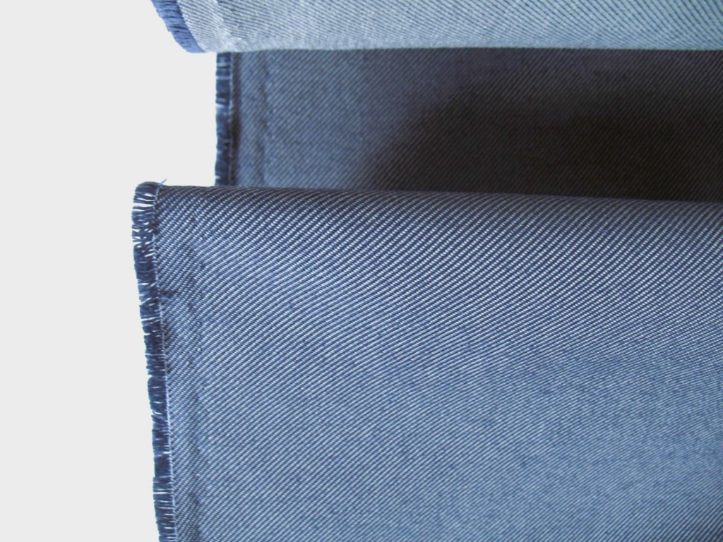 Kvadrat Relate blue beige