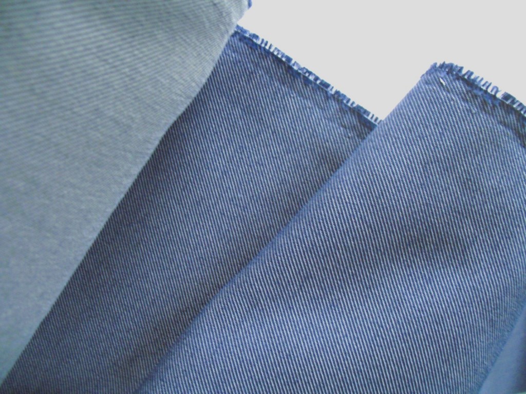 Kvadrat Relate blue beige