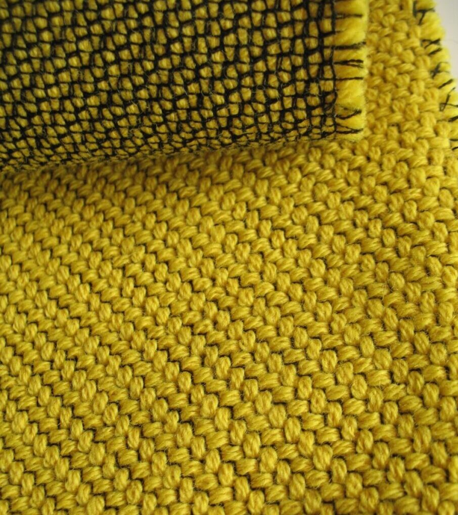 Kvadrat Coda 2 410 yellow black