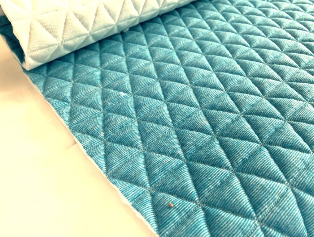Kvadrat Febrik Triangle light blue cream white