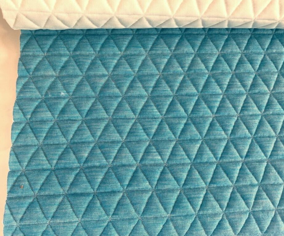 Kvadrat Febrik Triangle light blue cream white