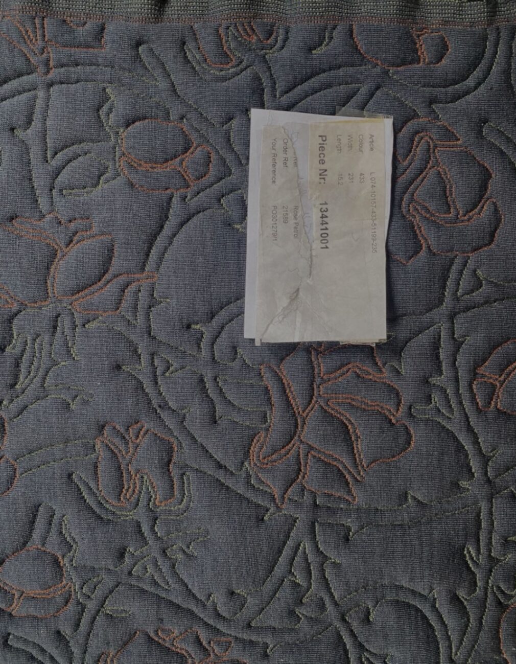 Kvadrat Febrik Rose 433 Petrol blue-grey with flowers