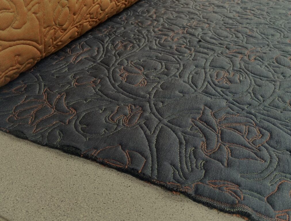 Kvadrat Febrik Rose 433 Petrol blue-grey with flowers