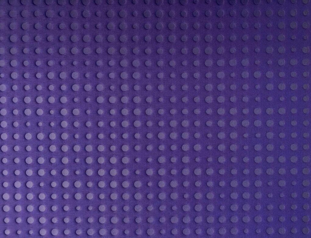 Kvadrat Highfield 681 purple