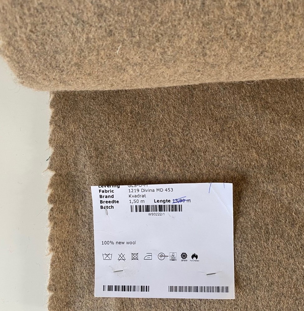 Kvadrat Divina MD 453 salmon beige grey