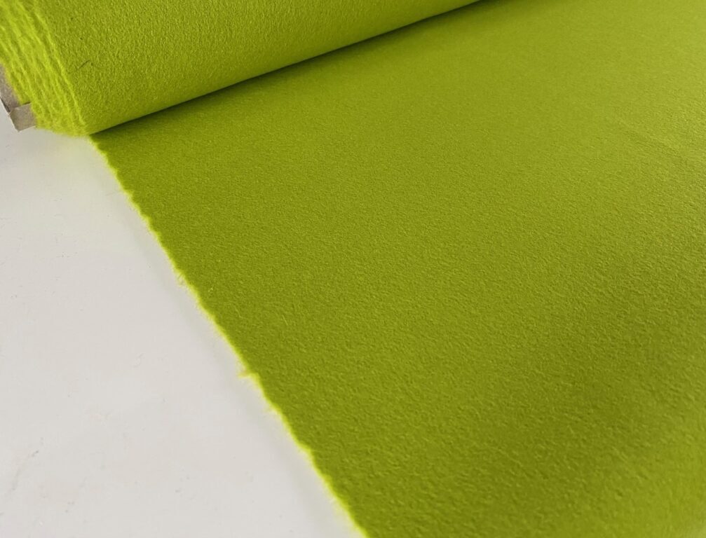 Kvadrat Divina 3 936 bright green