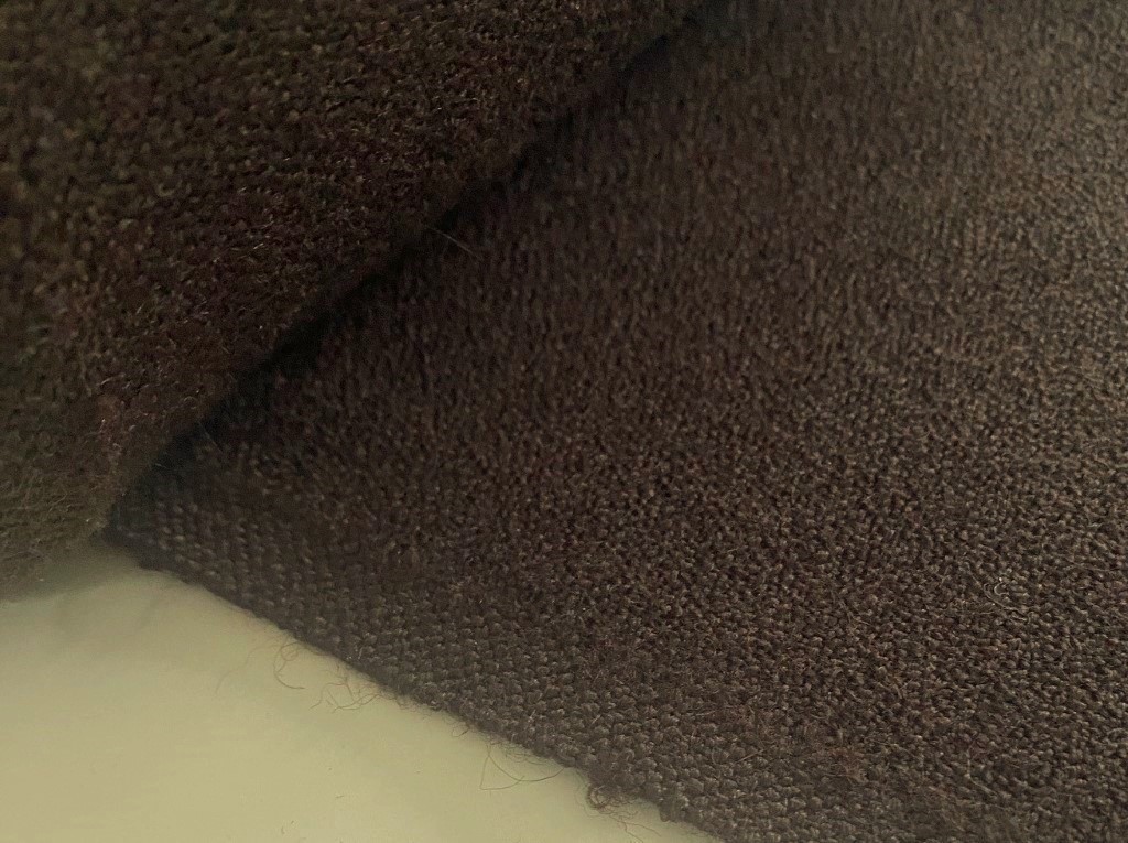 Kvadrat Topas dark brown