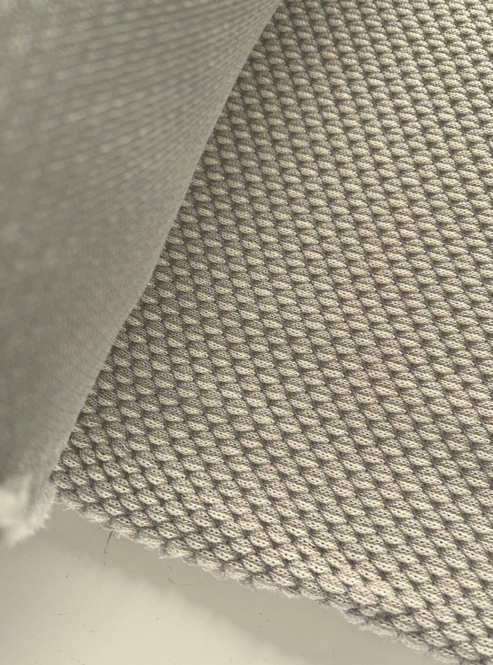 Kvadrat Febrik Drop Meringue 0101 cream taupe grey