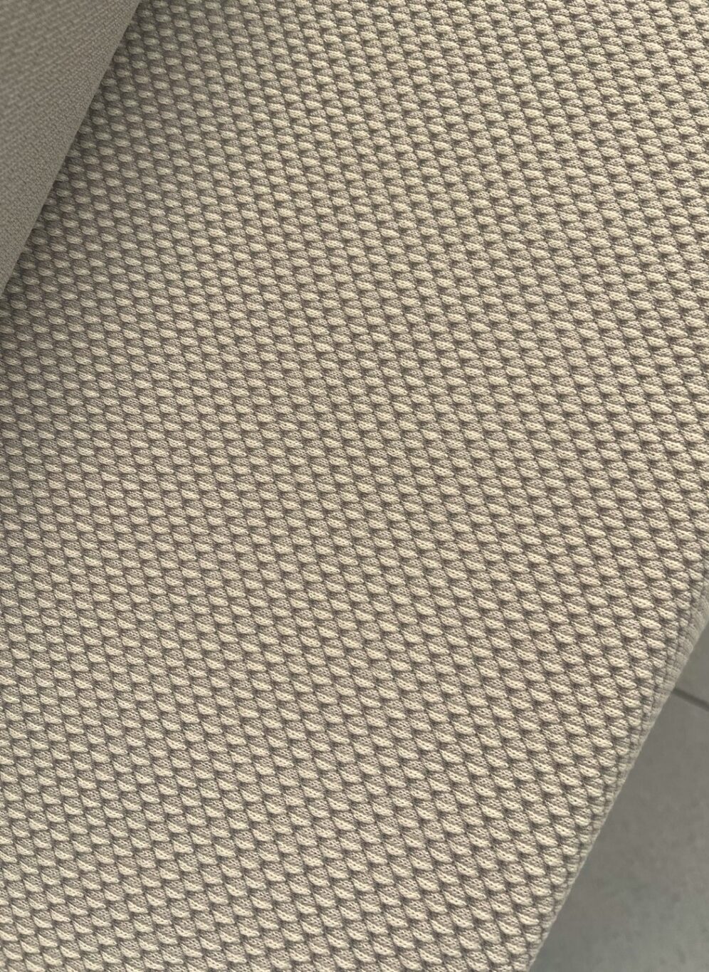 Kvadrat Febrik Drop Meringue 0101 cream taupe grey