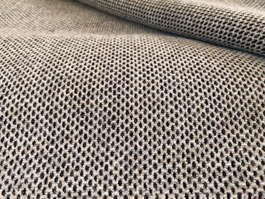 Kvadrat Skifer 210 beige light grey black