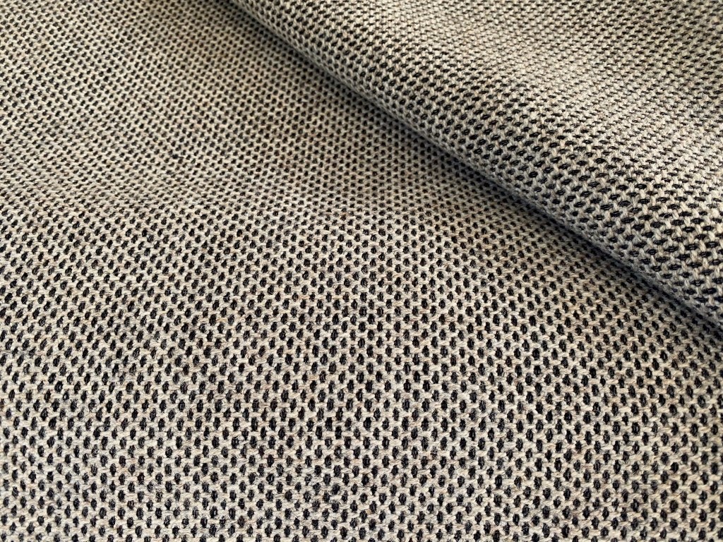 Kvadrat Skifer 210 beige light grey black
