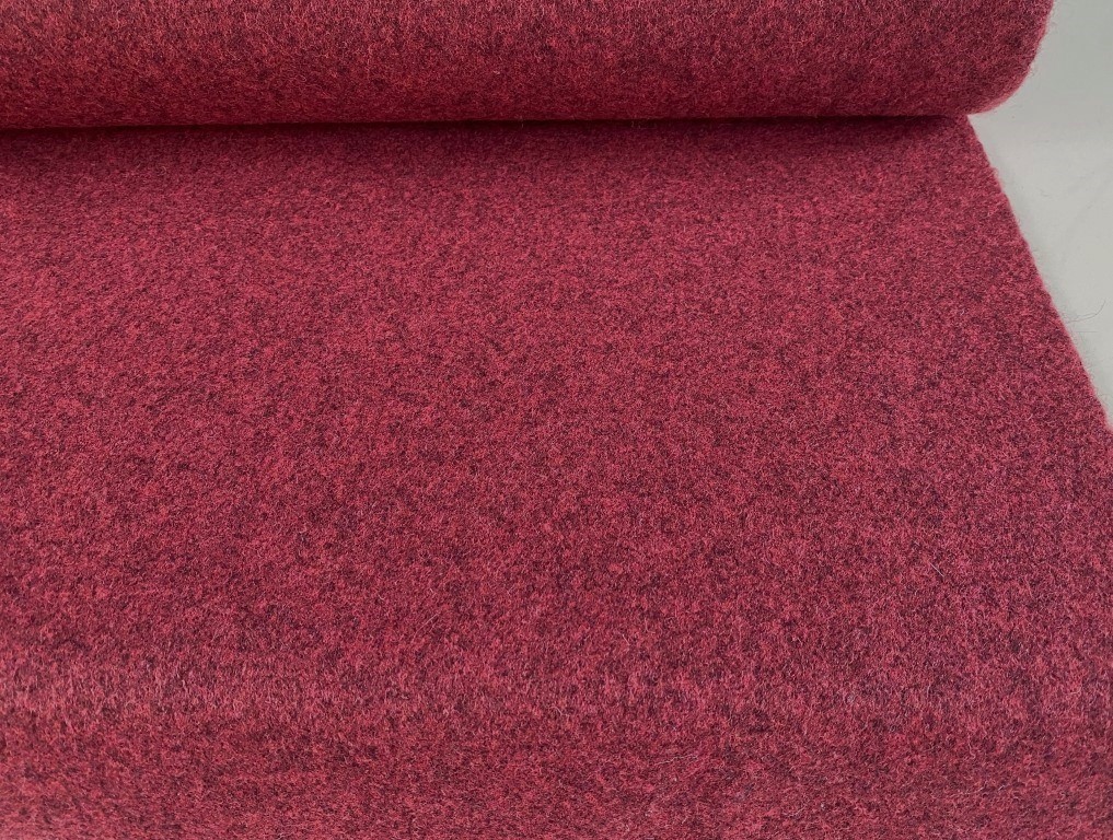 Kvadrat Divina MD 633 pink and red mottled