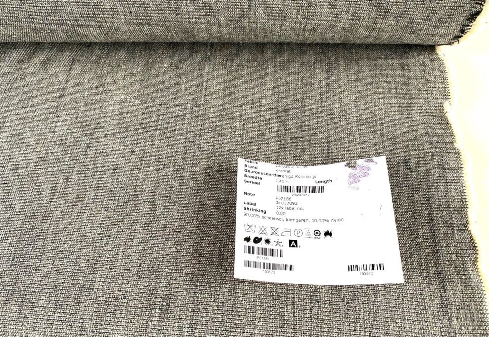 Kvadrat Canvas 2 134 grey cream