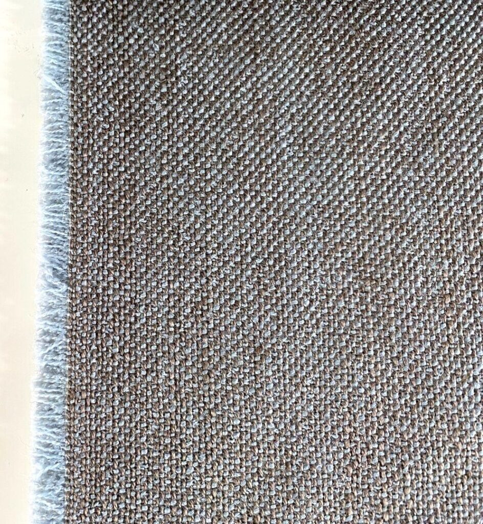 Kvadrat Sunniva 2 674 brown light blue