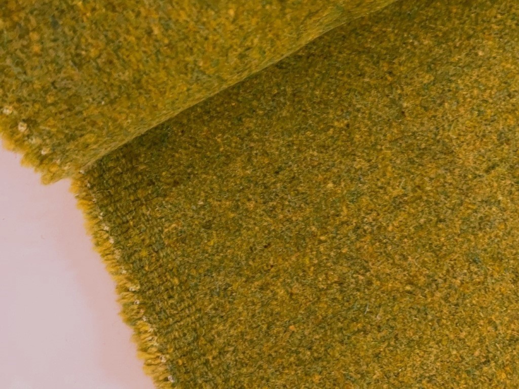 De Ploeg Feltwool 56 green-yellow mottled