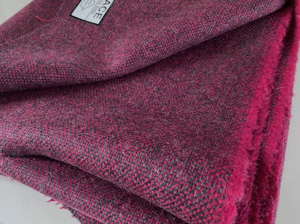Bute Tweed 1625 fuchsia pink grey blue
