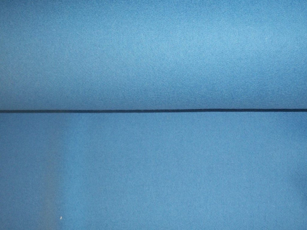 Kvadrat Divina 3 742 light blue