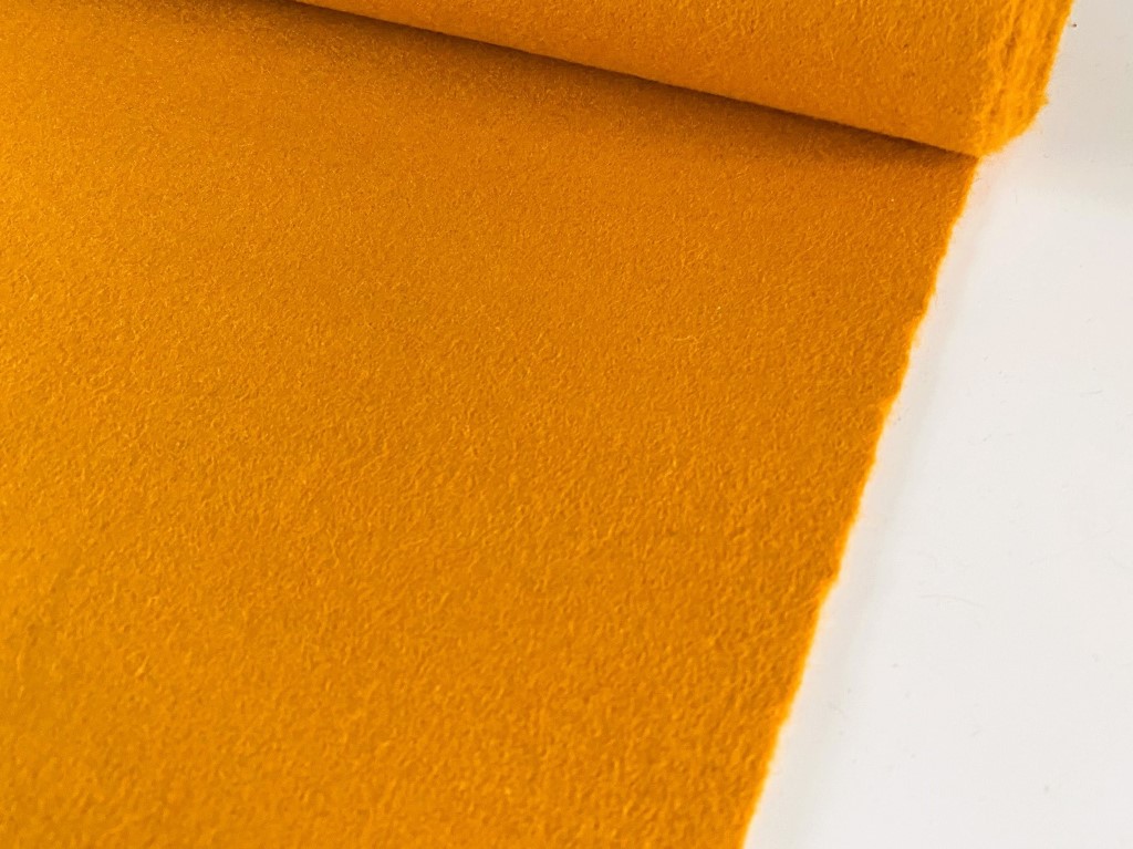 Kvadrat Divina 3 462 orange