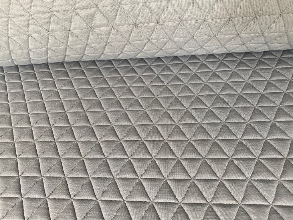 Kvadrat Febrik Triangle 946 Grey