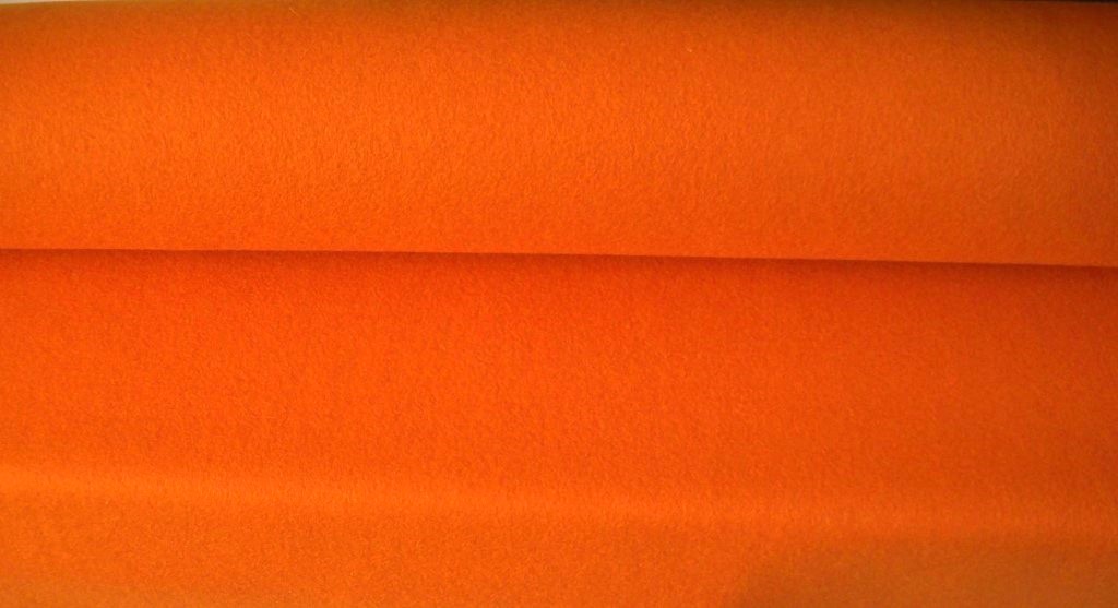 Kvadrat Divina 3 536 orange felt wool