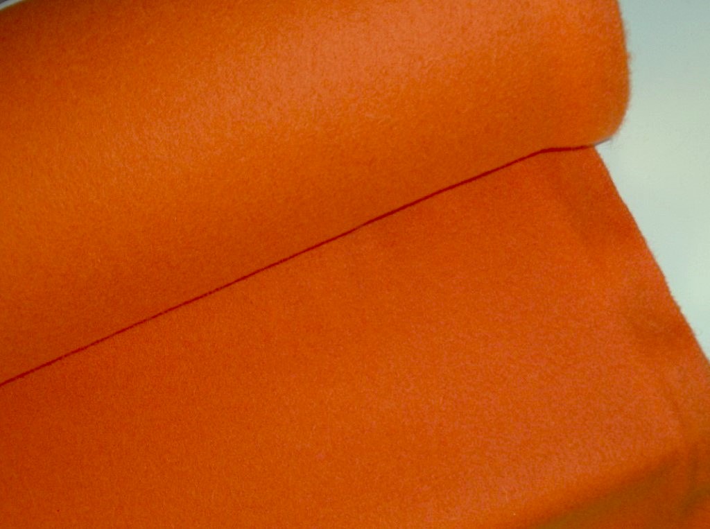 Kvadrat Divina 3 536 orange felt wool