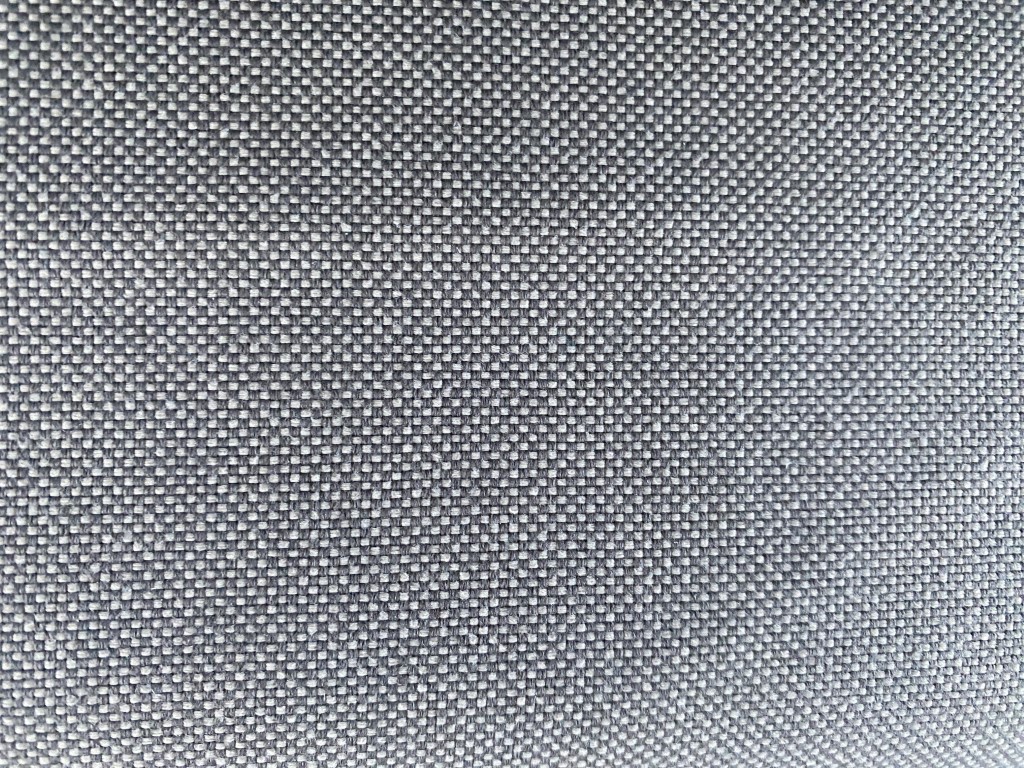 Kvadrat Field 2 242 shades of grey