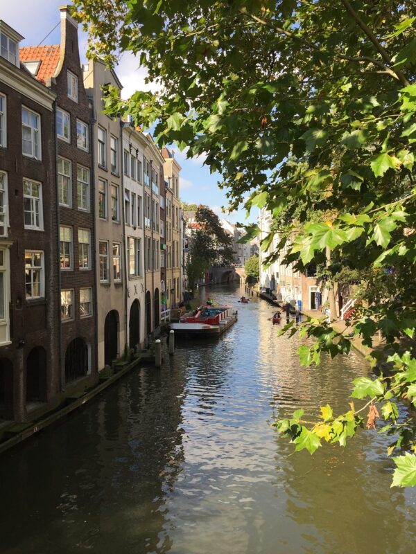 Furniture fabric shop Utrecht canals