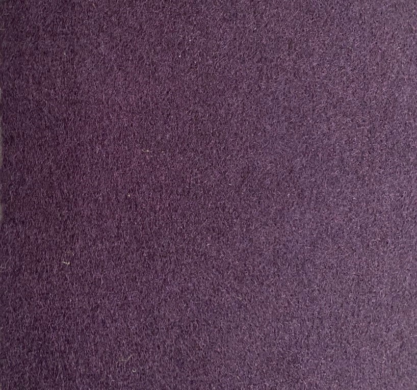 Kvadrat Divina 3 376 dark purple