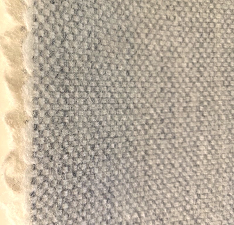 Gudbrandsdalens Amdal 110 Pristine cream grey