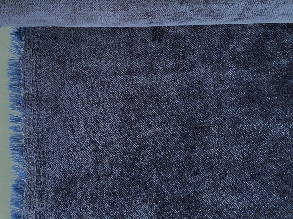 Designers Guild Zaragoza Midnight purple-blue velour vintage