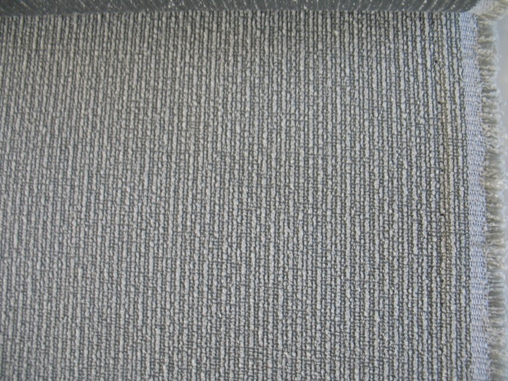 Kvadrat Wend Tulle 002 grey