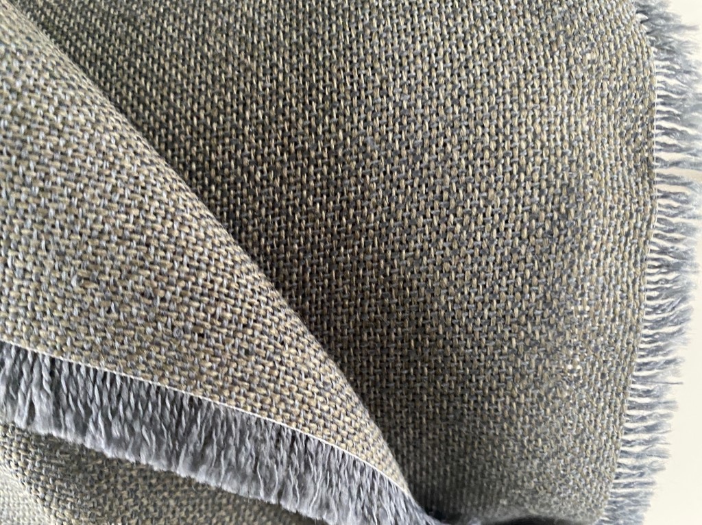 Kvadrat Ginger 2 172 beige lilac