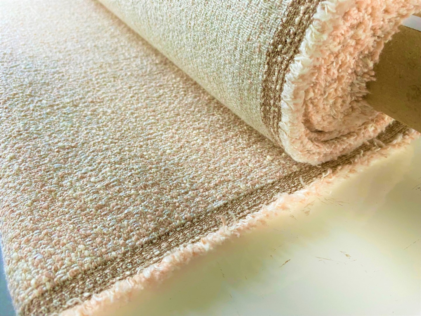 Furniture fabric Zagros old pink, cream and white
