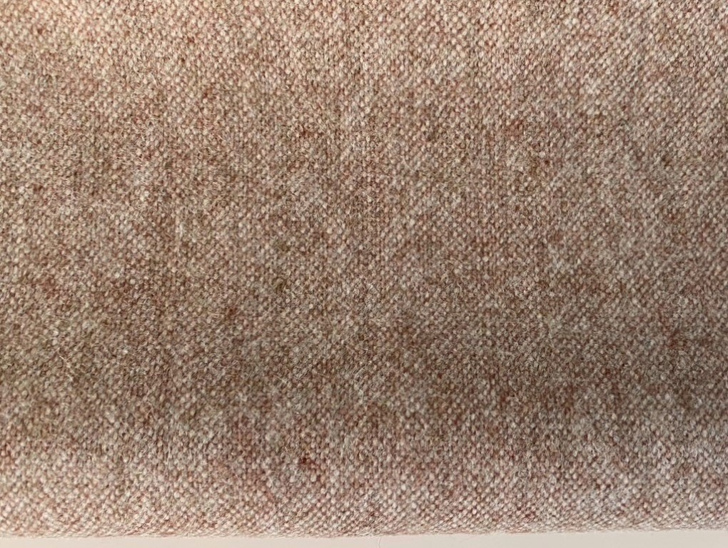 Gudbrandsdalens Bardal 620 pink beige