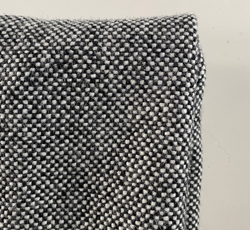 Kvadrat Hallingdal 65 black and white 126