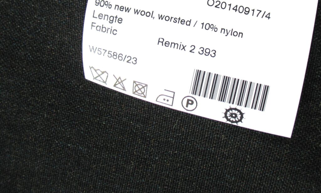 Kvadrat Remix 3 393 anthracite brown