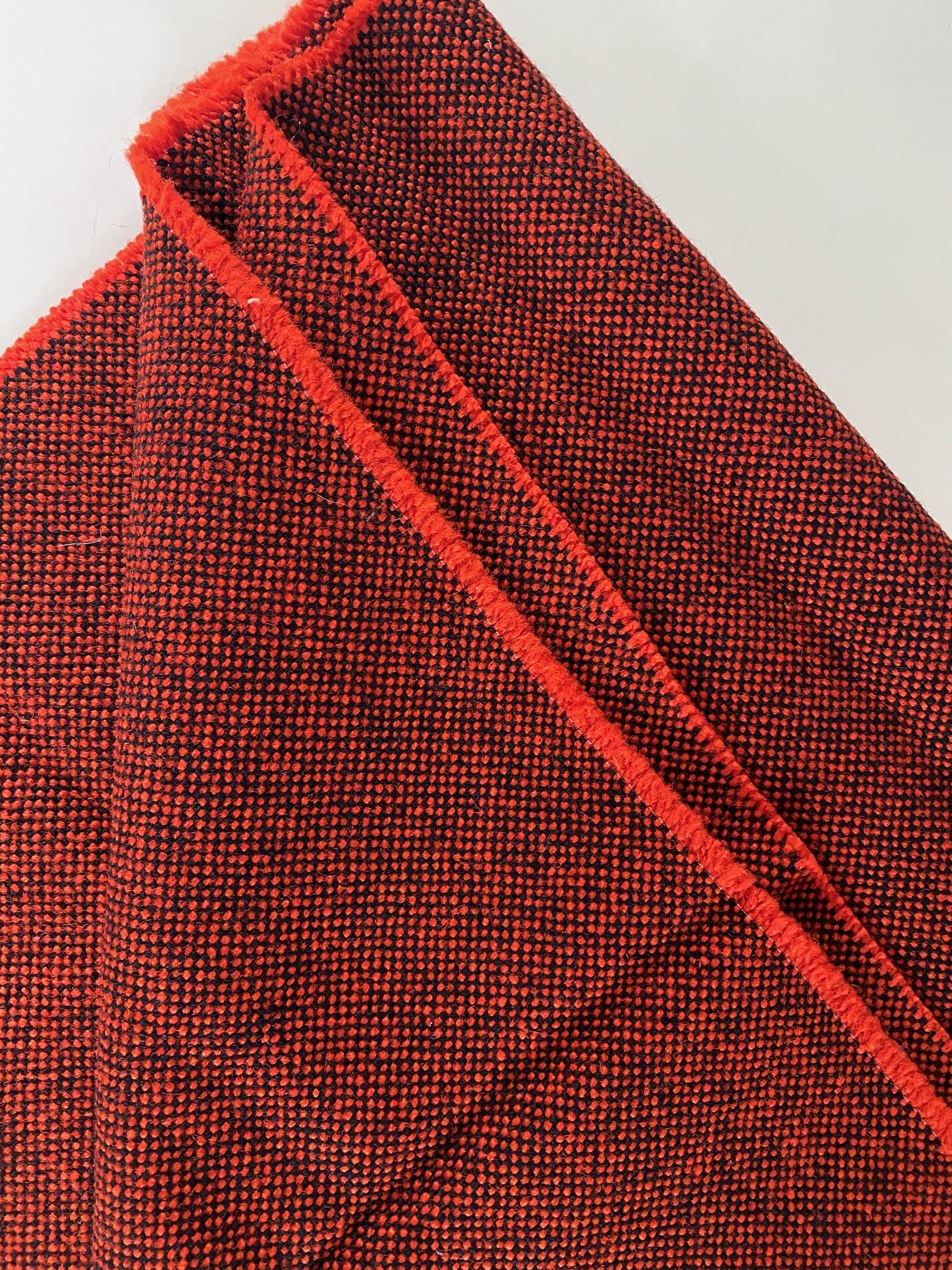 Kvadrat Hallingdal 65 596 orange black