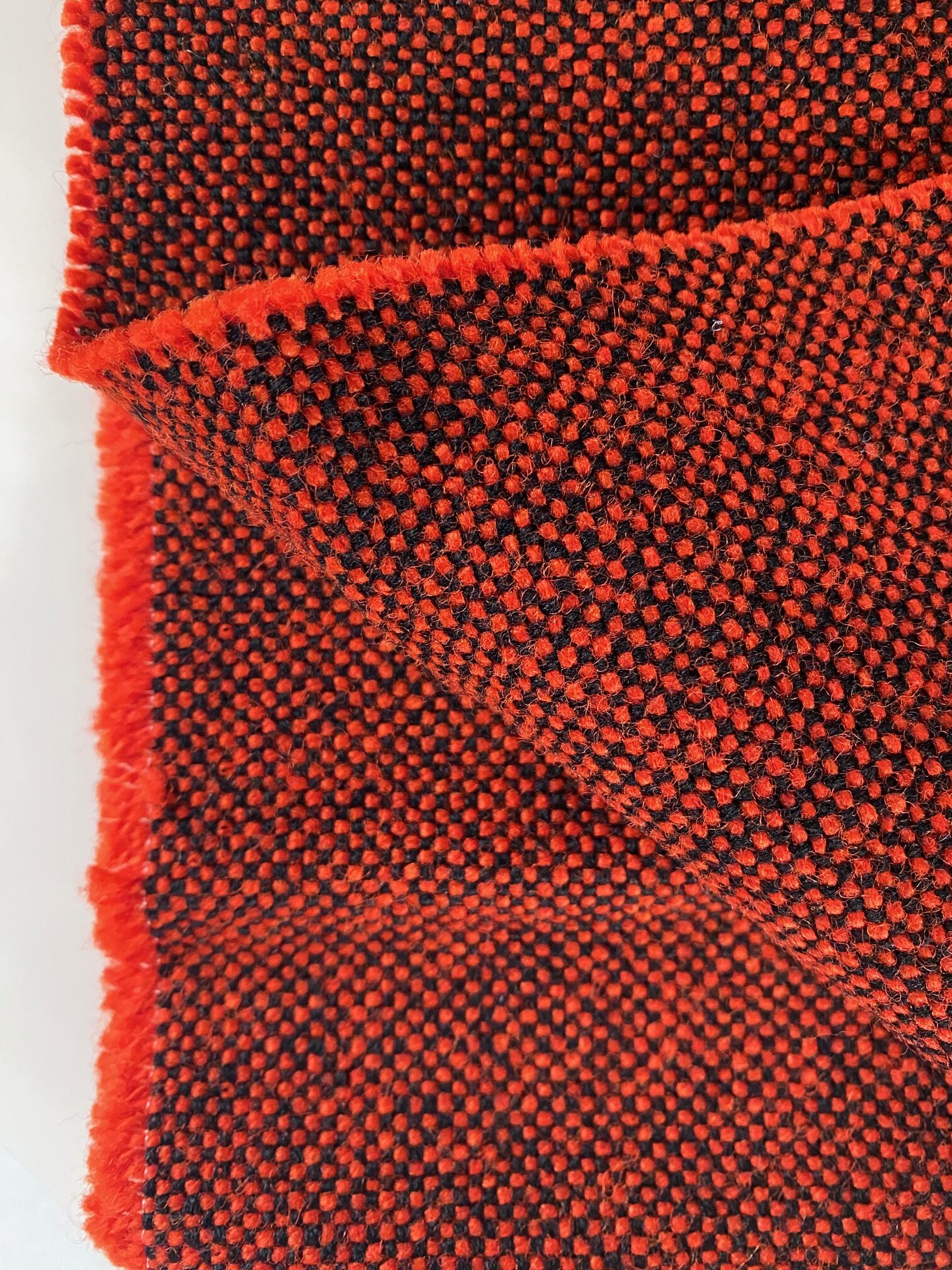 Kvadrat Hallingdal 65 596 orange black